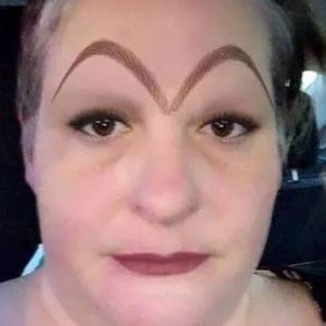 Meet your Posher, Cecil